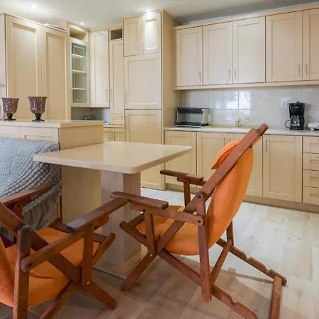 Serenity Front Maisonette, Holiday home Mola Kalyva
