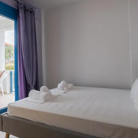Serenity Front Maisonette, Holiday home