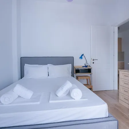 Serenity Front Maisonette, *