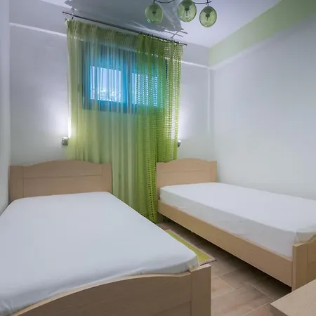 Serenity Front Maisonette, *